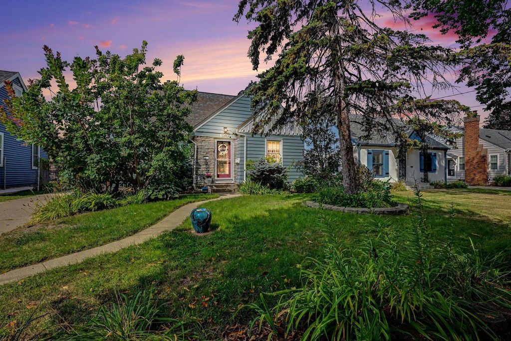 5940 Clinton Avenue, Minneapolis, MN 55419 — exterior