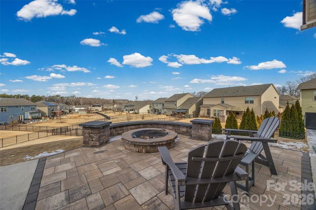 15125 Luna Drive, Charlotte, NC 28278