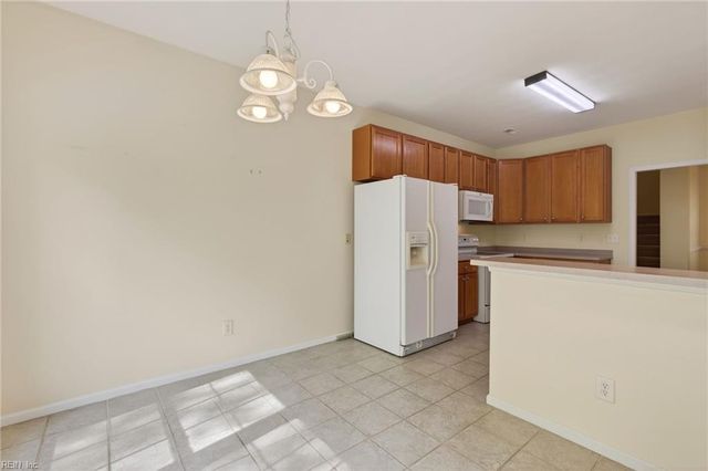 1121 Driver Pointe CT, Suffolk, VA 23435