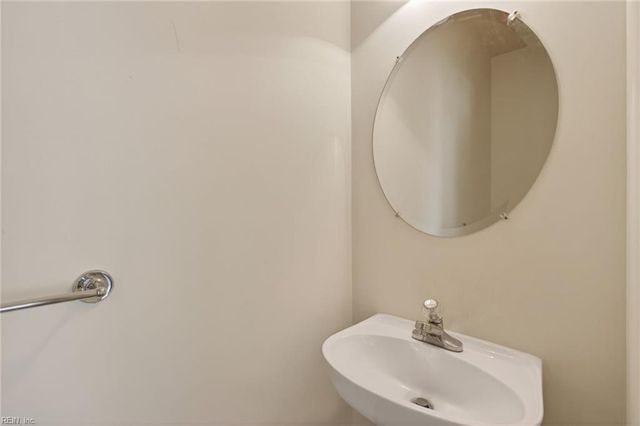 1121 Driver Pointe CT, Suffolk, VA 23435