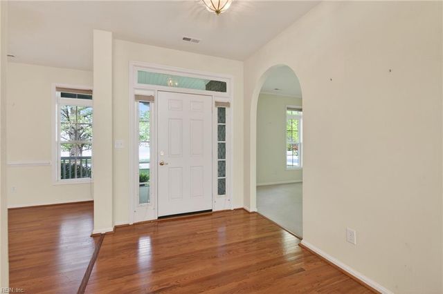 1121 Driver Pointe CT, Suffolk, VA 23435