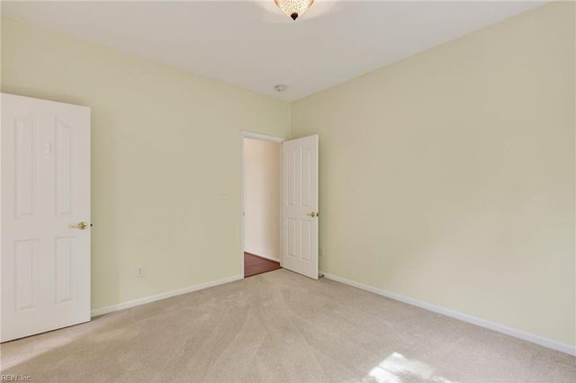 1121 Driver Pointe CT, Suffolk, VA 23435