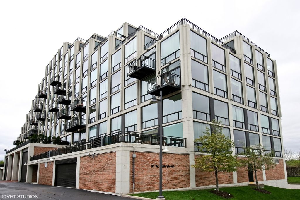 61 W 15th Street 204, Chicago, IL 60605
