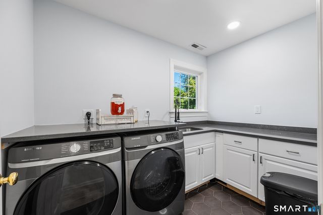58 Sheephill Road, Greenwich, CT 06878