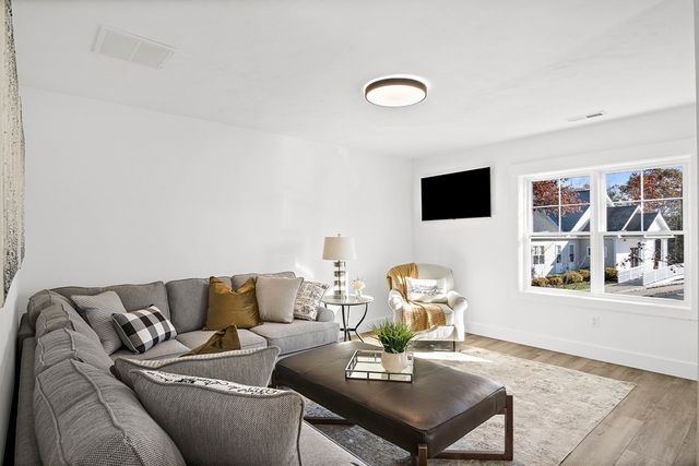 25 Salisbury Hill Blvd. 65, Worcester, MA 01609