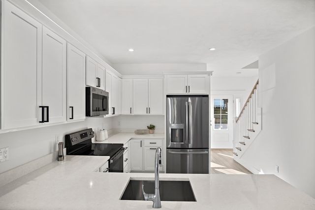 25 Salisbury Hill Blvd. 65, Worcester, MA 01609