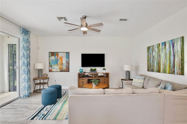 4710 KINGS CASTLE CIRCLE, Kissimmee, FL 34746