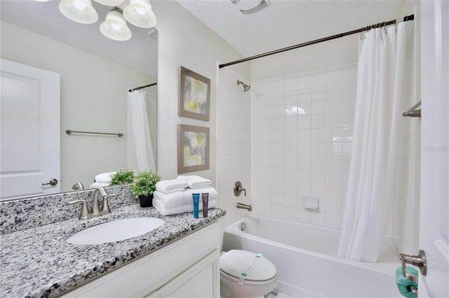 4710 KINGS CASTLE CIRCLE, Kissimmee, FL 34746
