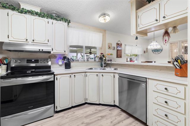 94 MEADOW CIRCLE, Ellenton, FL 34222