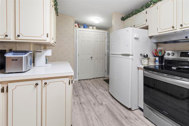 94 MEADOW CIRCLE, Ellenton, FL 34222