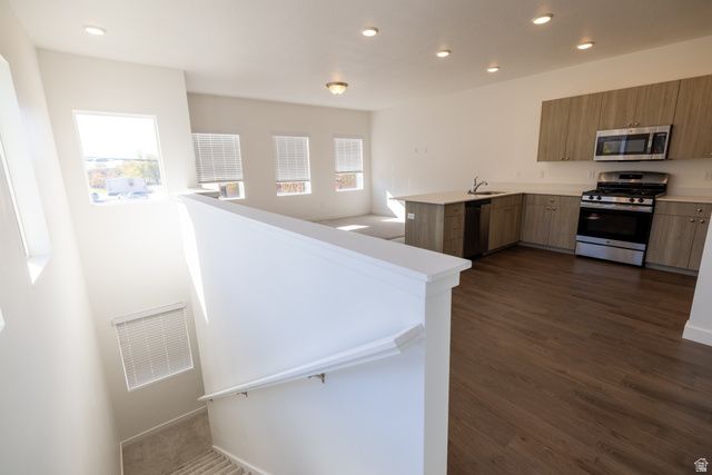 355 W GENTILE ST, Layton, UT 84041