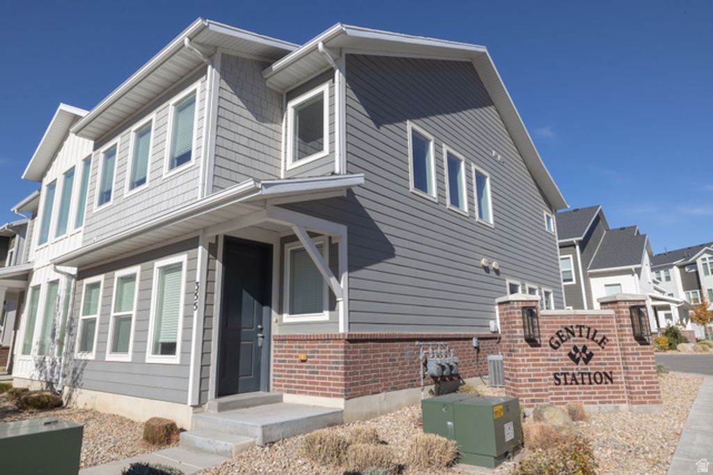 355 W GENTILE ST, Layton, UT 84041