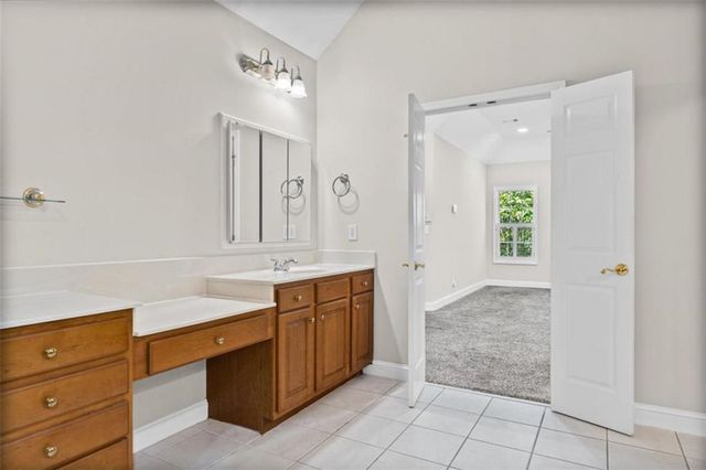 408 Castle Rock, Mcdonough, GA 30253