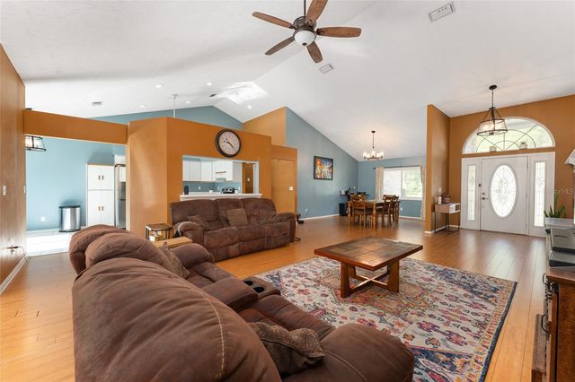 10637 SW 73RD AVENUE, Ocala, FL 34476