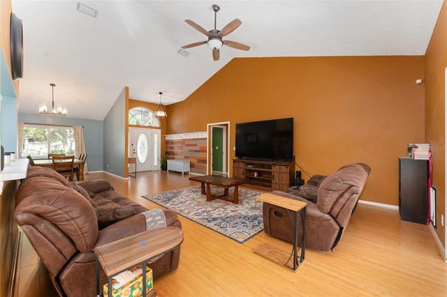 10637 SW 73RD AVENUE, Ocala, FL 34476