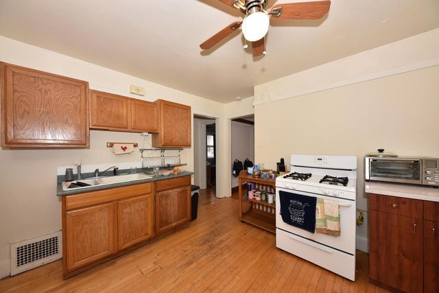 2335 N 65th STREET #2337, Wauwatosa, WI 53213