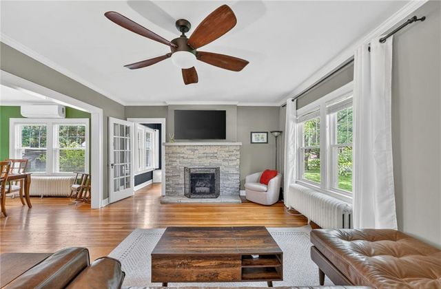 7419 Jarboe Street, Kansas City, MO 64114