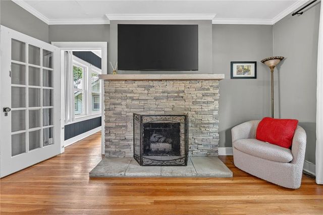 7419 Jarboe Street, Kansas City, MO 64114