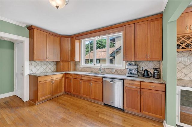 7419 Jarboe Street, Kansas City, MO 64114