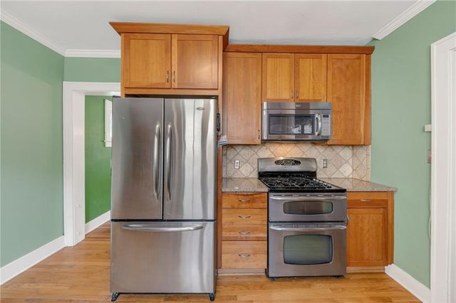 7419 Jarboe Street, Kansas City, MO 64114