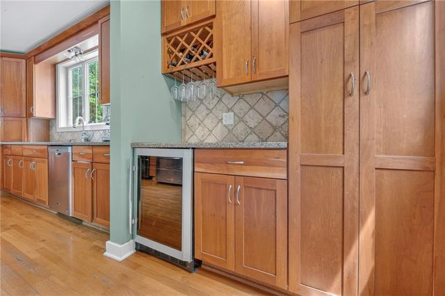 7419 Jarboe Street, Kansas City, MO 64114