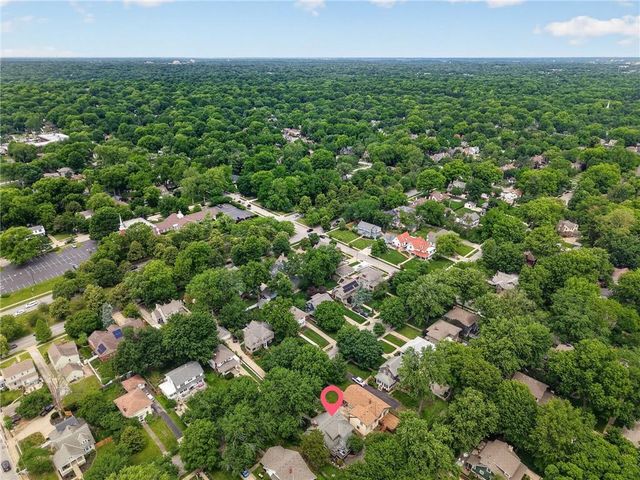 7419 Jarboe Street, Kansas City, MO 64114