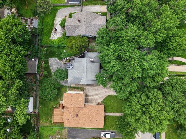 7419 Jarboe Street, Kansas City, MO 64114