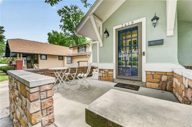 7419 Jarboe Street, Kansas City, MO 64114
