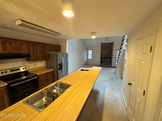 8734 Wimbledon Drive, Knoxville, TN 37923