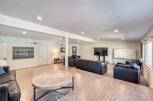 20621 Paisley Lane, Huntington Beach, CA 92646