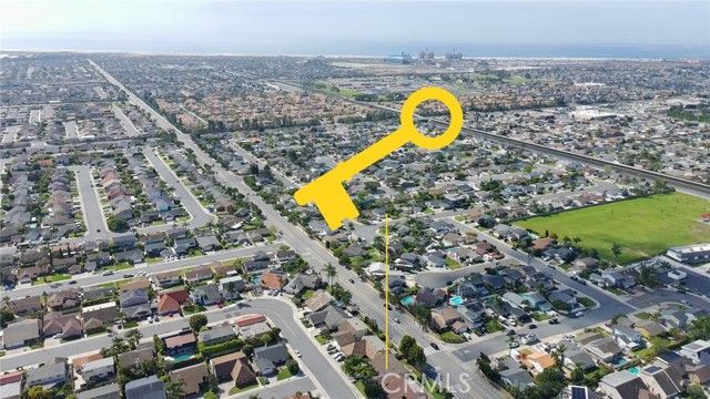 20621 Paisley Lane, Huntington Beach, CA 92646
