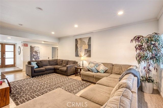 20621 Paisley Lane, Huntington Beach, CA 92646