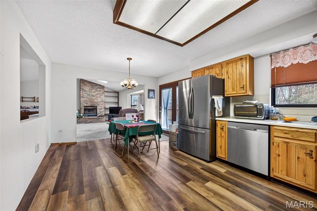 612 Thicket Lane, Lake St Louis, MO 63367