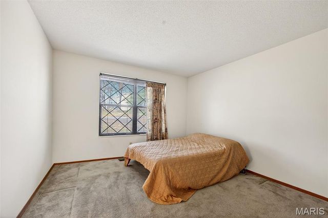 612 Thicket Lane, Lake St Louis, MO 63367