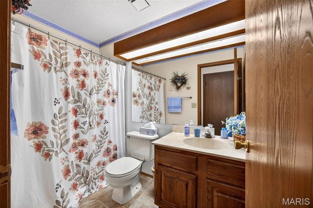 612 Thicket Lane, Lake St Louis, MO 63367