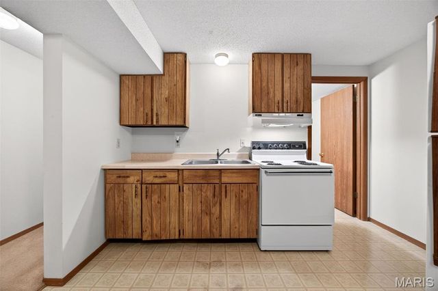 612 Thicket Lane, Lake St Louis, MO 63367