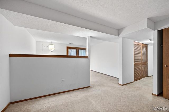 612 Thicket Lane, Lake St Louis, MO 63367