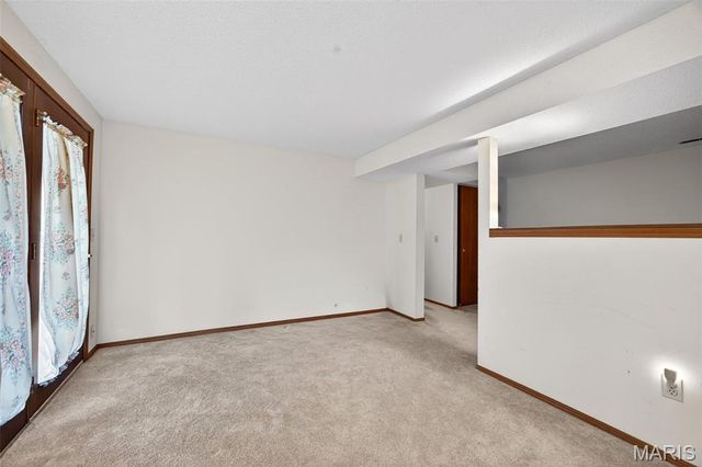 612 Thicket Lane, Lake St Louis, MO 63367