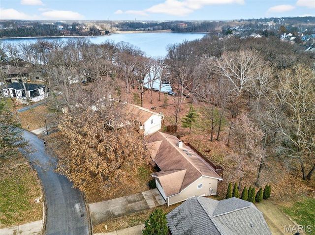 612 Thicket Lane, Lake St Louis, MO 63367