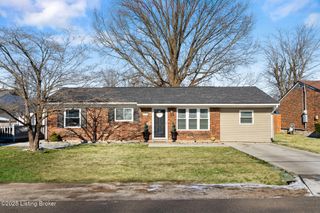 154 Greenbriar Ln, Louisville, KY 40229