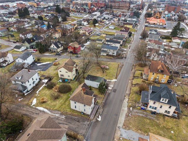 406 E Lutton St, New Castle, PA 16101