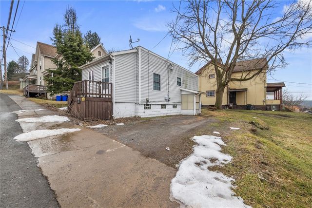 406 E Lutton St, New Castle, PA 16101