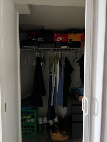 406 E Lutton St, New Castle, PA 16101