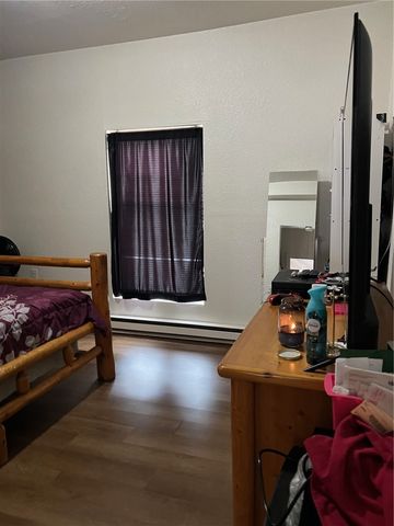 406 E Lutton St, New Castle, PA 16101