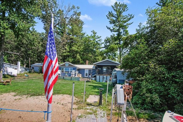 13311 Sandyside Drive, Gowen, MI 49326