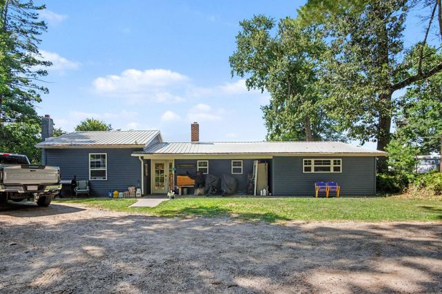 13311 Sandyside Drive, Gowen, MI 49326