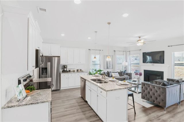84 Vickers Point Drive, Fairburn, GA 30213