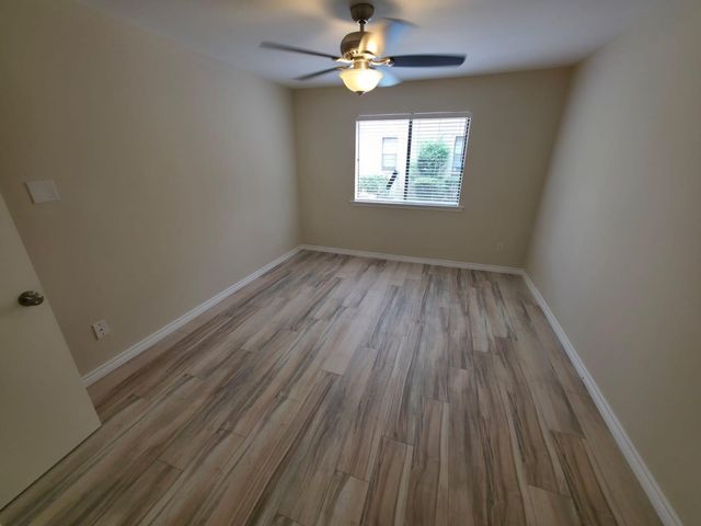 3500 Tangle Brush Drive 150, The Woodlands, TX 77381