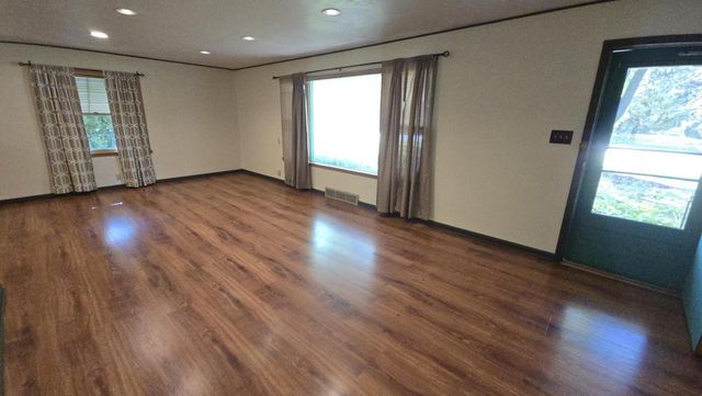 14460 W Lisbon ROAD, Brookfield, WI 53005