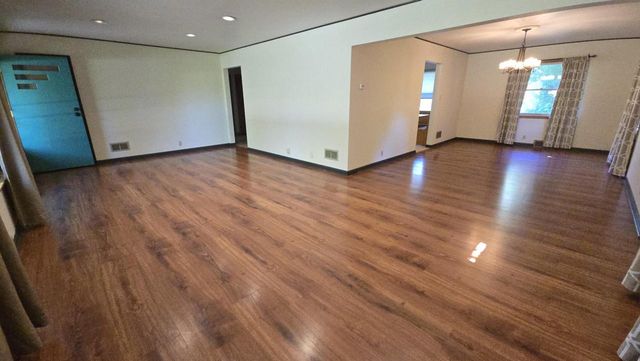 14460 W Lisbon ROAD, Brookfield, WI 53005
